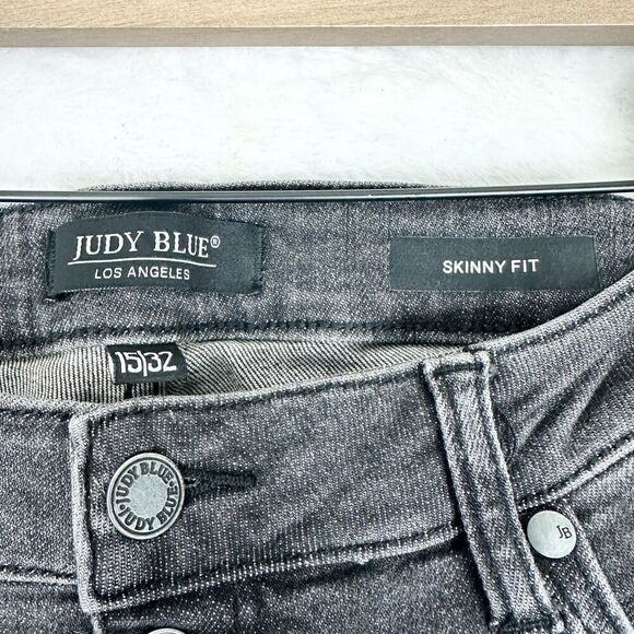 Judy Blue Button Fly Skinny Jeans Size 15/32 Black Distressed Raw Chewed Hem - Picture 7 of 8